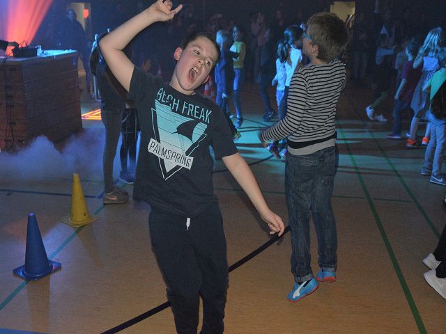 21_0401 Disco19