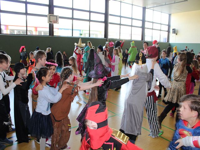 21_0104 Karneval9